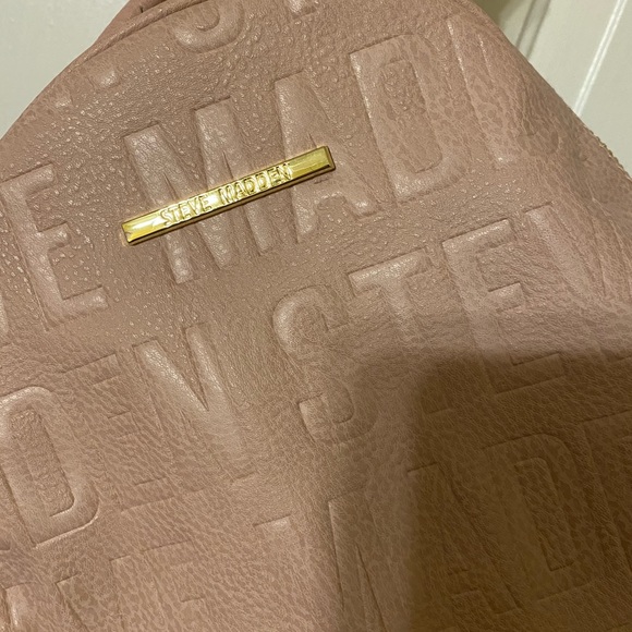 STEVE MADDEN BLUSH LOGO MEDIUM BACKPACK - Picture 10 of 14
